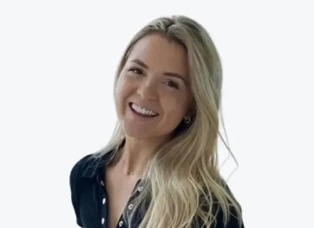 Photo of Lauren Tickner